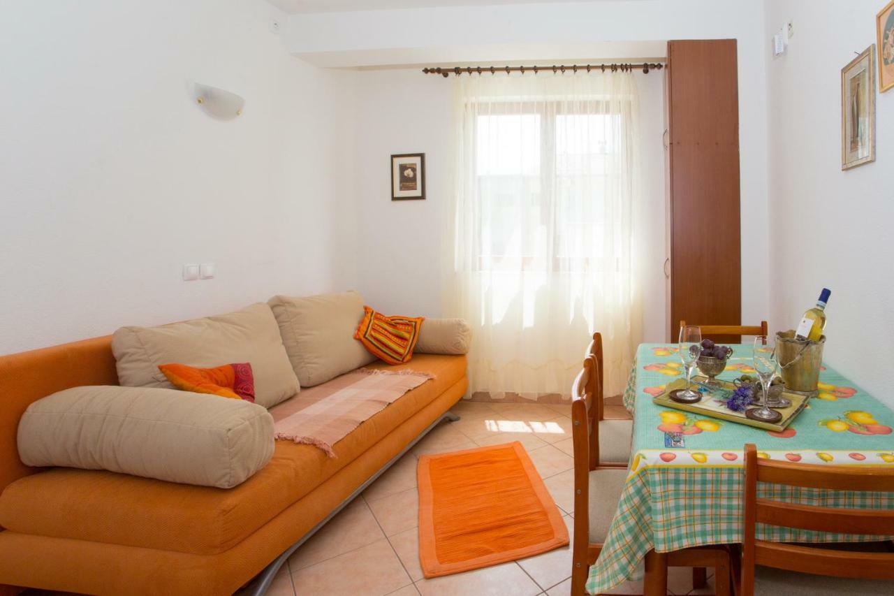 Apartments Mihic Makarska Bagian luar foto