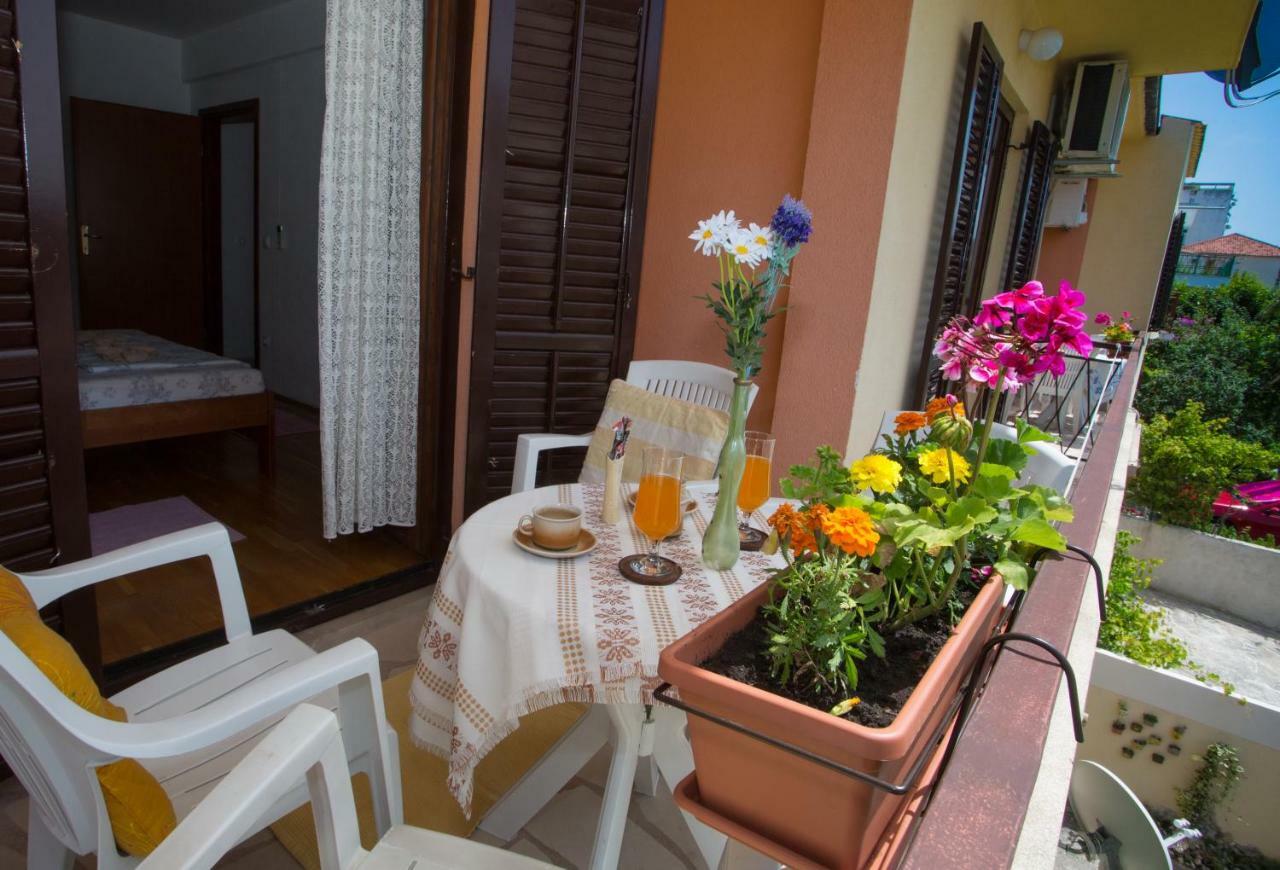 Apartments Mihic Makarska Bagian luar foto