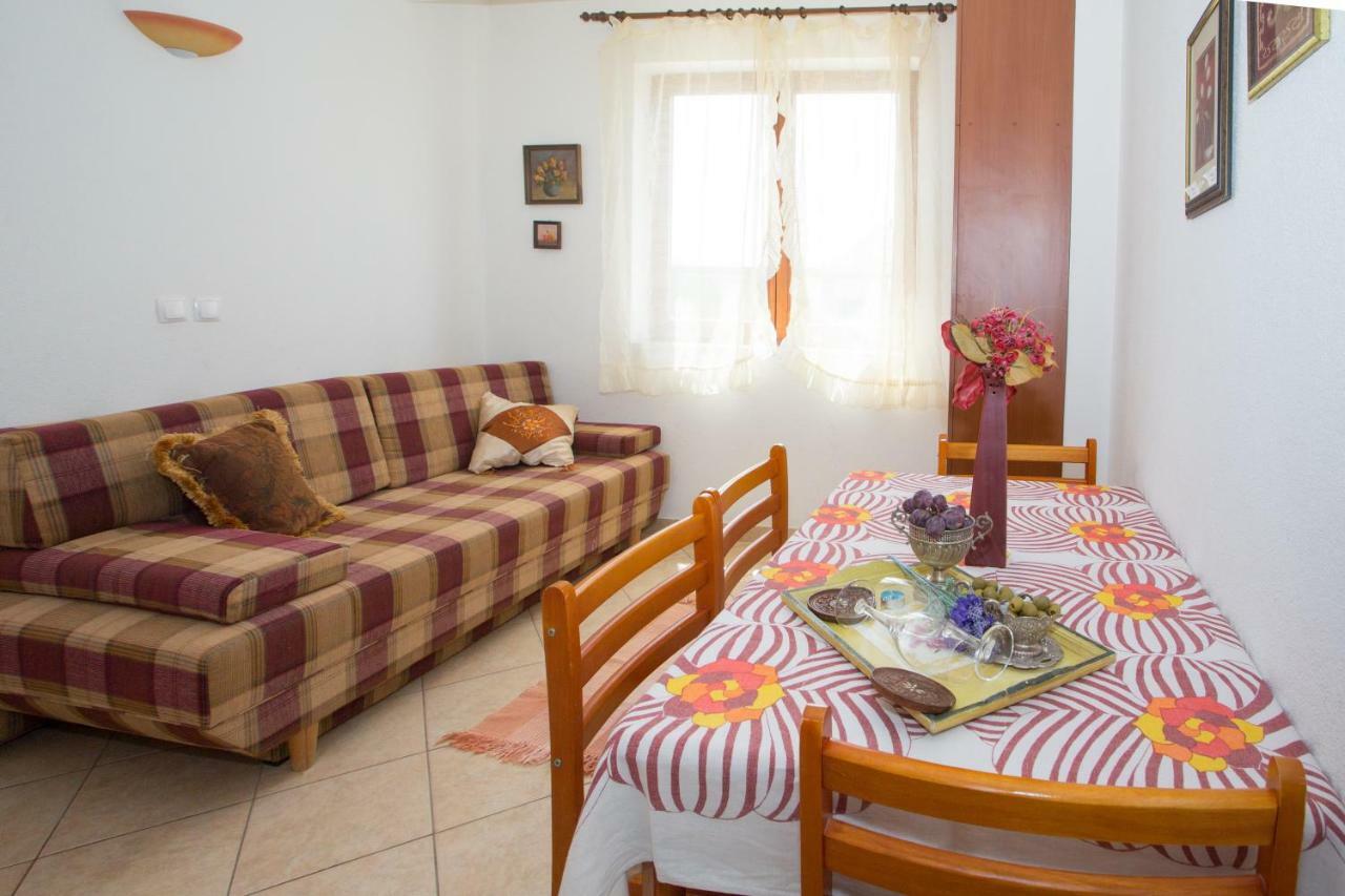 Apartments Mihic Makarska Bagian luar foto